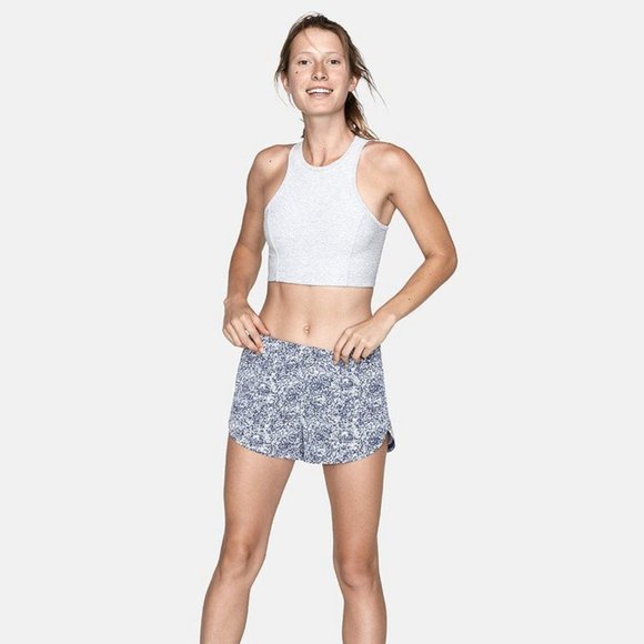 Outdoor Voices Pants - Outdoor Voices Stretch Crepe Track Short